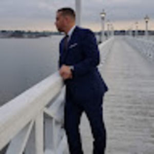 Meet your Posher, Devin